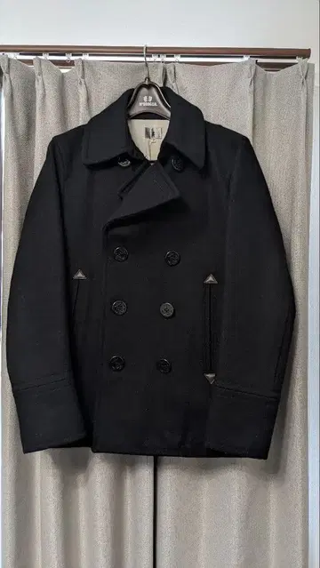 울 피코트 블랙 더블 브레스트