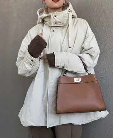 택 포함 새상품 3way 퍼 플레어 오버코트 에마 테일러