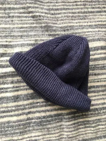 나인 테일러 네이비 비니 코튼