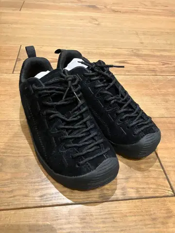 새상품 미사용 keen 남성용 26.5 블랙 스웨이드 트레킹 슈즈