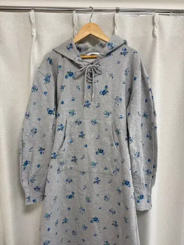 poppy 아사기니뇨 꽃무늬 맨투맨 원피스