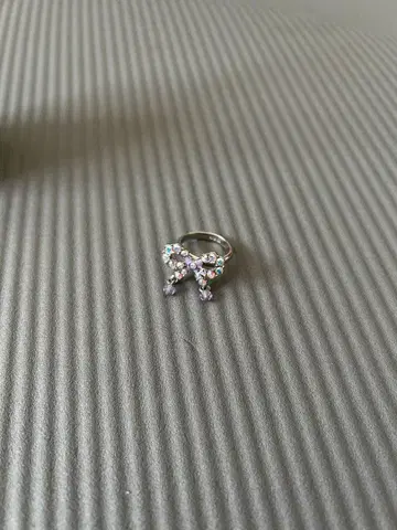 리본형 컬러풀 스톤 반지