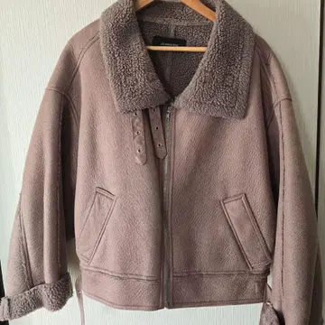 지나시스 무스탕 코트