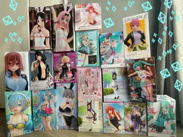 애니메이션 캐릭터 피규어 컬렉션