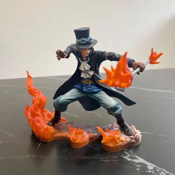 에이스 피규어 불꽃 이펙트 포함