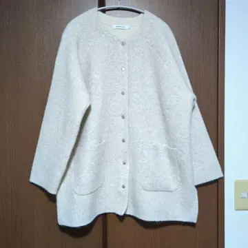 아메리칸 홀릭 W 페이스 래글런 니트 코디건