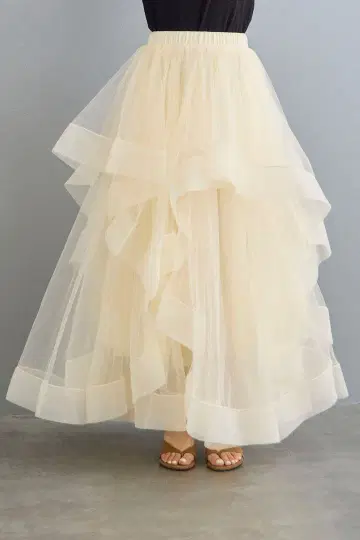 랜덤 프릴 티어드 볼륨 스커트