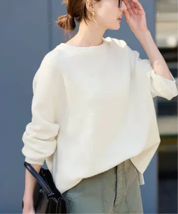 [ 미사용 새상품 ] 25 A/W 래글런 슬리브 와이드 풀오버