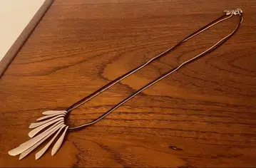 이아파피요네 롱 목걸이 골드 계열