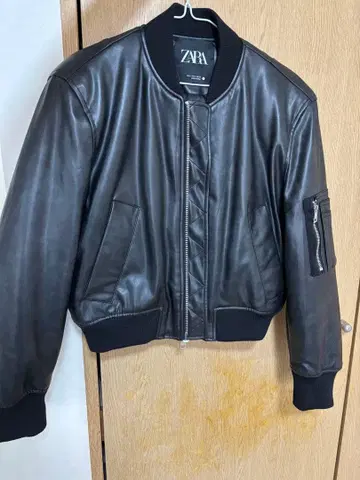 ZARA 블랙 가죽 자켓 S