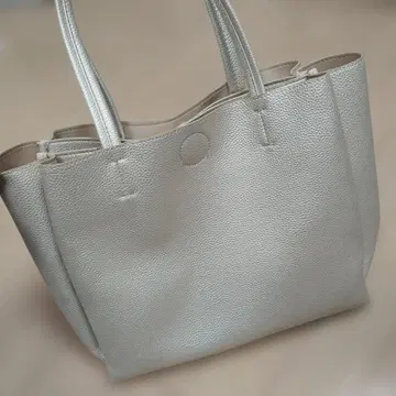 대용량 실버 토트백 내부 포켓 부착