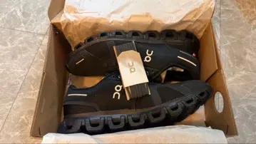 On Cloud 6 스니커즈 11W