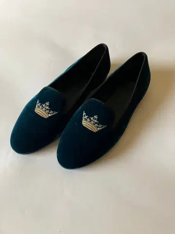 새상품급!! 레어 Church's 쳐치 벨벳 오페라 신발 크라운 자수