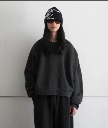 [ 후카미 코우타 착용 ] 엔타이어 스튜디오 맨투맨