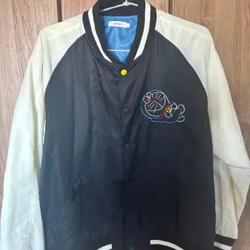 주말 세일 graniph 도라에몽 스카잔 M 블랙/화이트