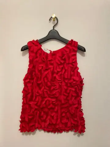 미사용 새상품 blugirl 플라워 모티브 슬리브리스