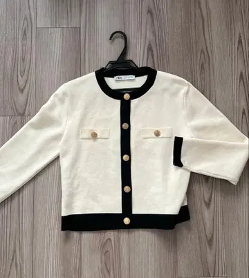 ZARA 바이컬러 골드 버튼 니트 가디건 M