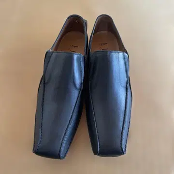 미사용 새상품 ELLE HOMME 블랙 로퍼 핸드메이드