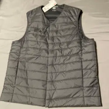[ 새상품 ] UNIQLO WARM PADDED 다운 베스트 L 사이즈
