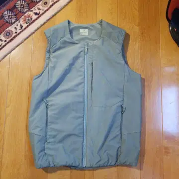 워크맨 경량 그레이 슬리브리스 베스트