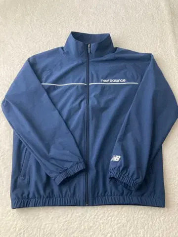 뉴발란스 2025 모델 AMJ53170 우븐 트랙 자켓