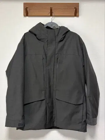 유니클로 하이브리드 다운 후드티 07 GRAY 사이즈 L