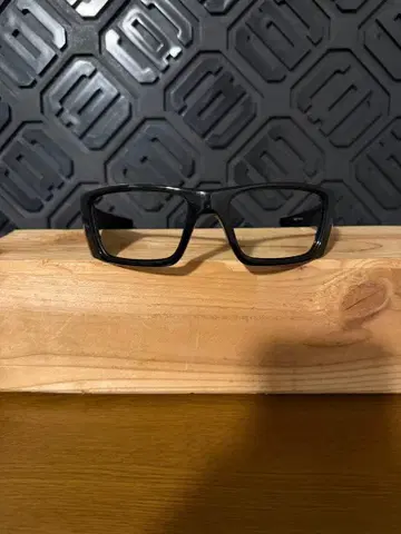 오클리 퓨얼셀 프레임만 블랙