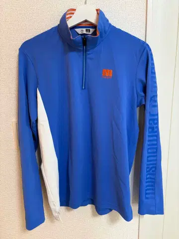 먼싱웨어 스트레치 하프 지퍼 긴팔