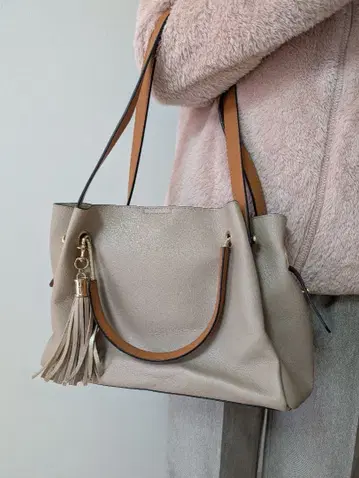 [무료배송 최단 출하] 태슬 포함 베이지 토트백 4WAY