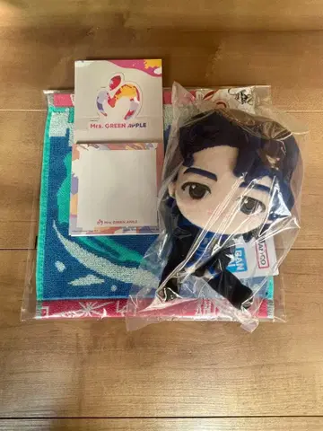 Mrs. GREEN APPLE 봉제 인형과 메모장 세트