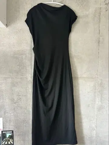 블랙 반팔 드레이프 원피스 파티 드레스