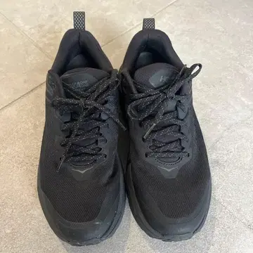 HOKA 블랙 스니커즈 26cm