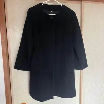 무인양품 블랙 코트 L 사이즈 심플한 디자인