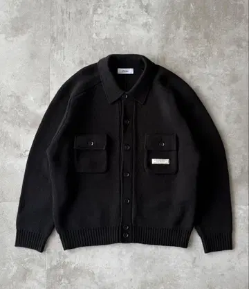 네임 부착 빅 포켓 니트 자켓 / 자켓 니트 자켓