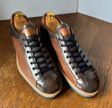 [ TLB ] TLB MALLORCA 펀칭 가죽 스니커즈