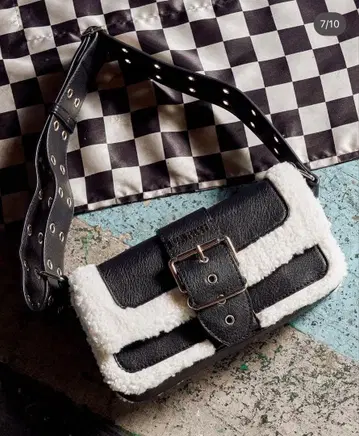 darich 숄더백 블랙/화이트