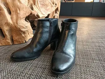 adam et rope 블랙 가죽 앵클부츠