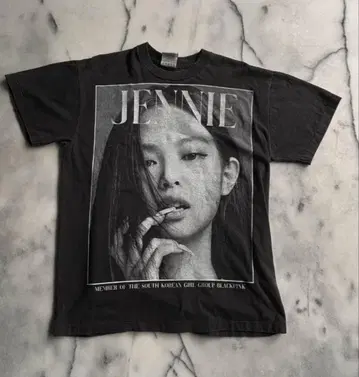 BLACKPINK JENNIE 빈티지 T셔츠 L 사이즈