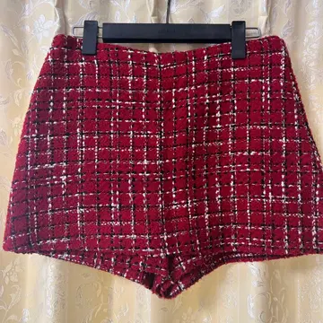 ZARA 트위드 숏팬츠