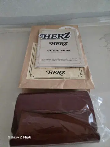 HERZ 브라운 명함지갑