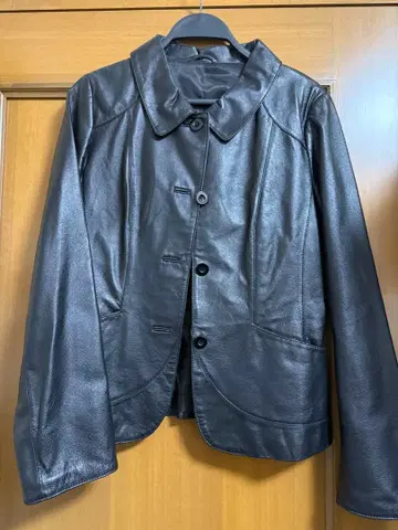 블랙 레더 자켓