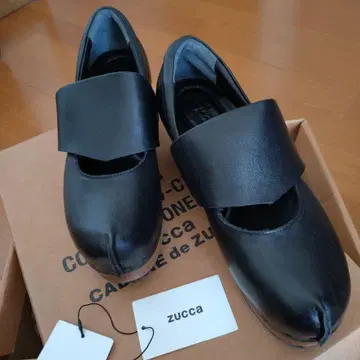 zucca 블랙 가죽 우드 밑창 신발 M