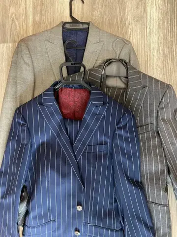 남성용 수트 3세트 정가 30만 이상 3P