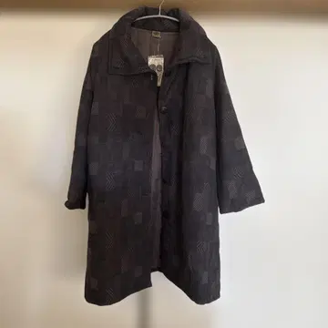 그레이 체크 무늬 롱 코트