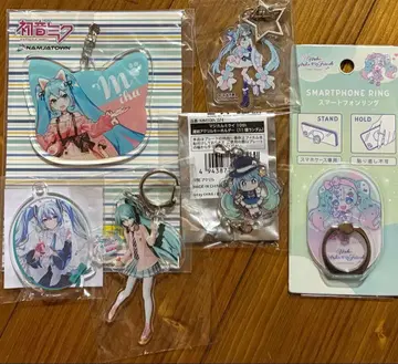 하츠네 미쿠 굿즈 세트 아크릴 스탠드 아크릴 키링