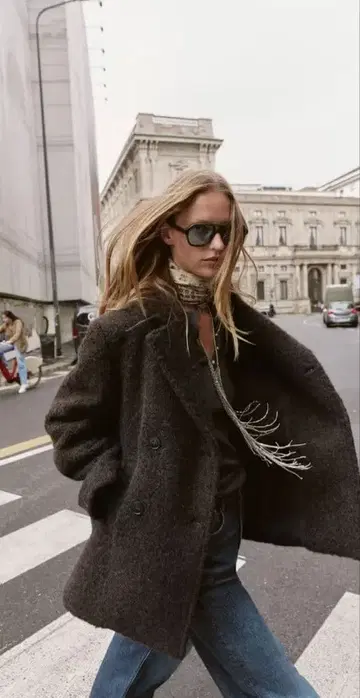 [ ZARA ] 부클레 더블 브레스트 미디 기장 코트