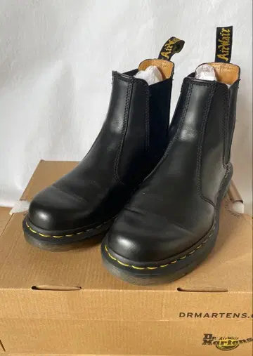 닥터마틴 사이드 고어 부츠 여성용 23cm