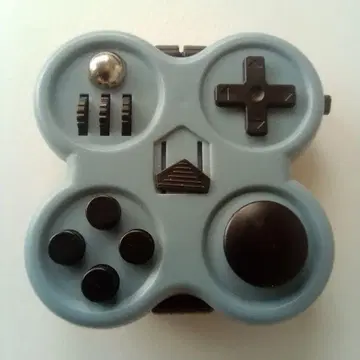 타틀위즈 피젯 패드 레트로