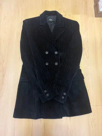 a.p.c 테일러드 자켓 S 사이즈 블랙