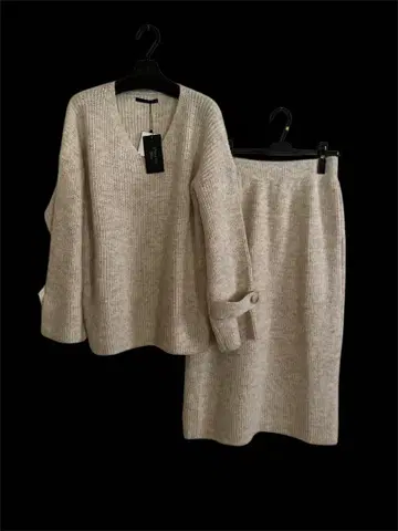 새상품 [Pauline Bleu] 니트 셋업